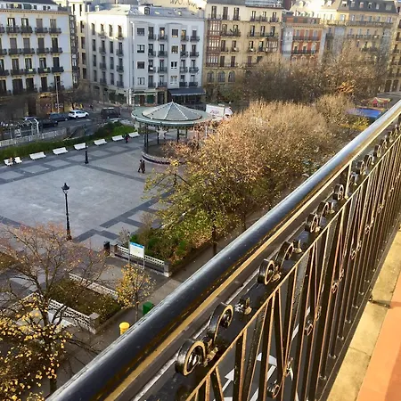 Plaza Luminoso En Pleno Centro Apartament San Sebastián